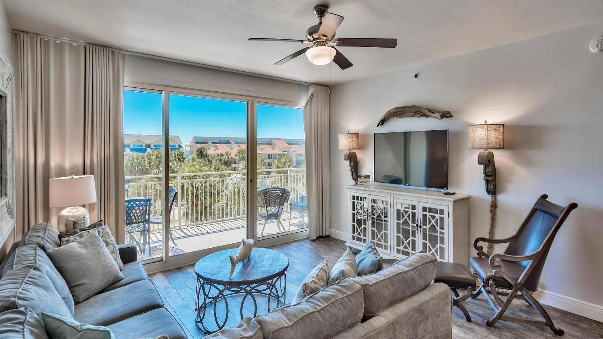 Sterling Shores 317 - Sterling Gem Destin Apartment